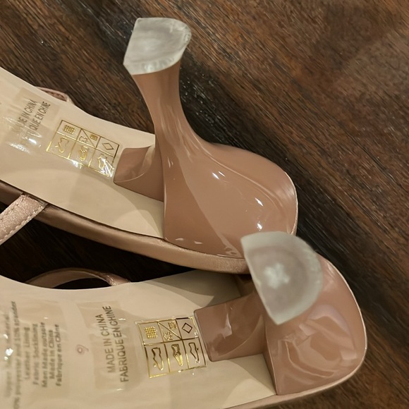 Jeffrey Campbell Gold and Tan Heeled Shoes - Picture 6 of 6